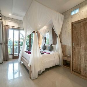 Deluxe Double or Twin Room Garden View